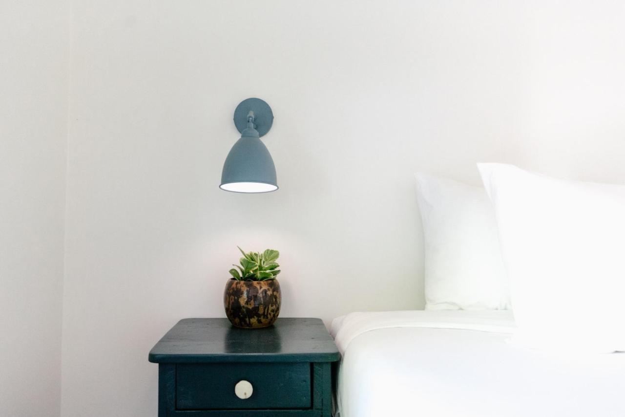 Motel Piety Hill